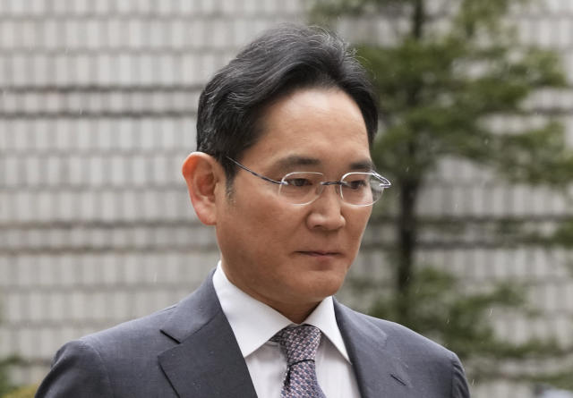 Samsung’s top boss acquitted by South Korean court